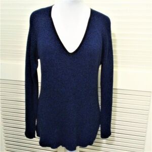 Karl Lagerfeld Long Sleeve V Neck Sweater Size L‎